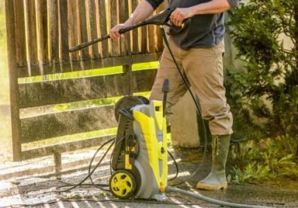 Pressure washer